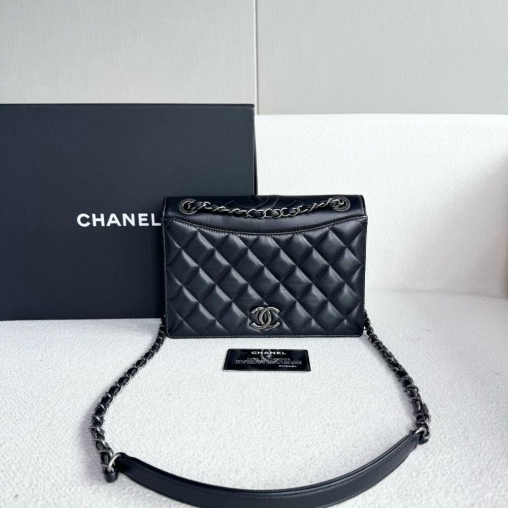 Chanel Women Pre-Loved Bag Very Good Condition